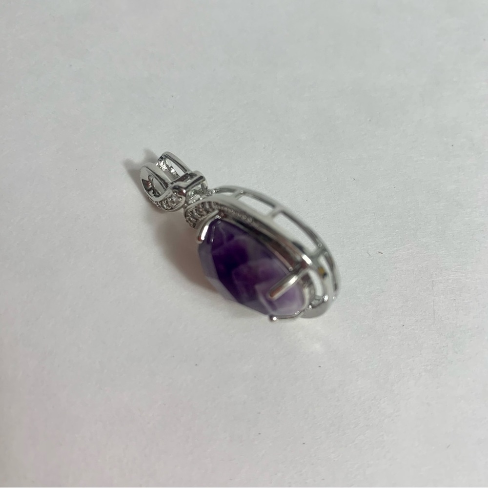 Necklace pendant. Faux amethyst and faux diamond necklace pendant. - Picture 4 of 9